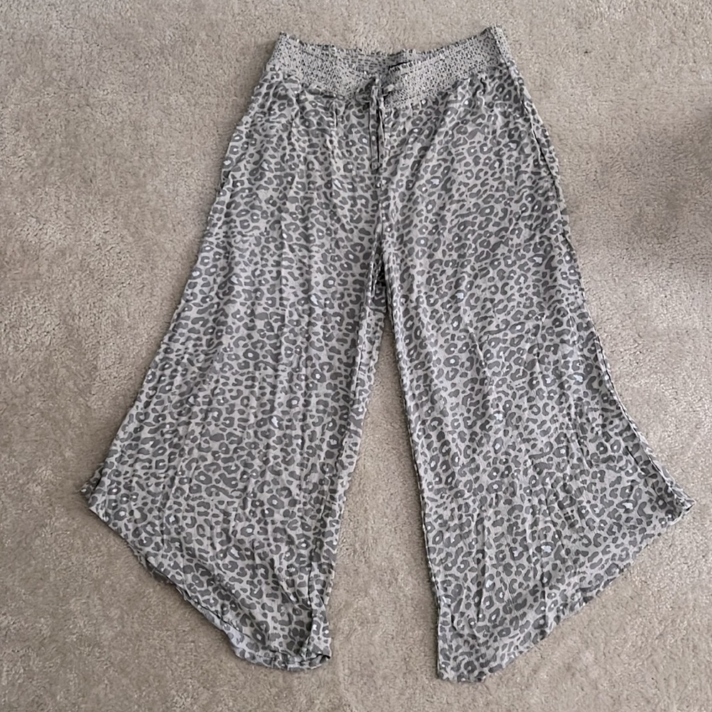 Sound/Style Gray Animal Print Smocked Waist Pull On Pants
